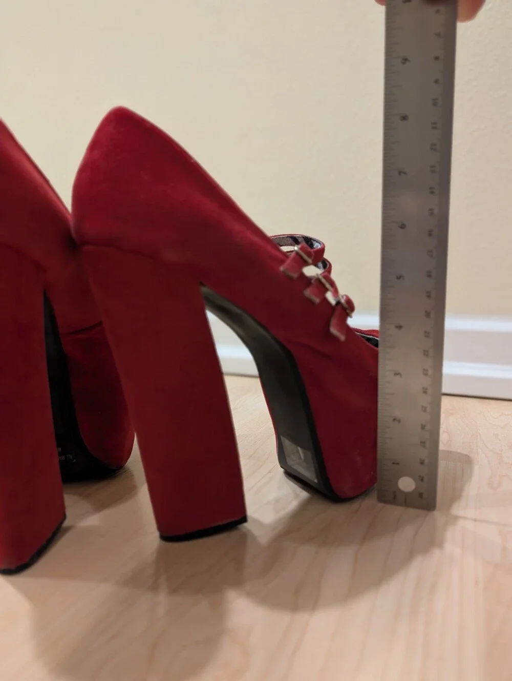 FRH Vintage 1990s vegan red suede platform sky high Mary Jane heels, Sz 8